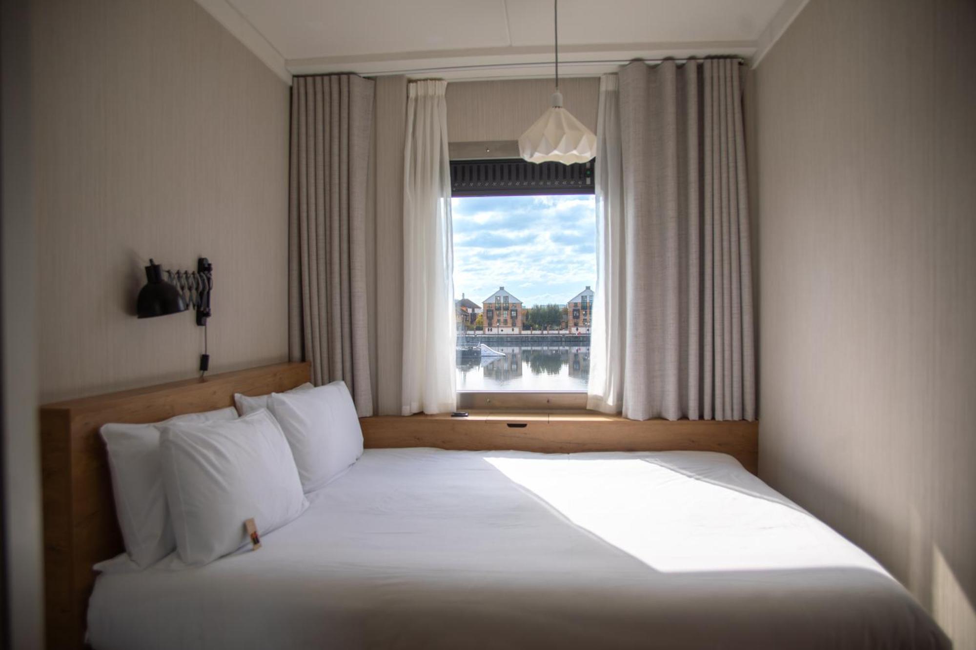 Double Room with River View,1643789898:JPEG